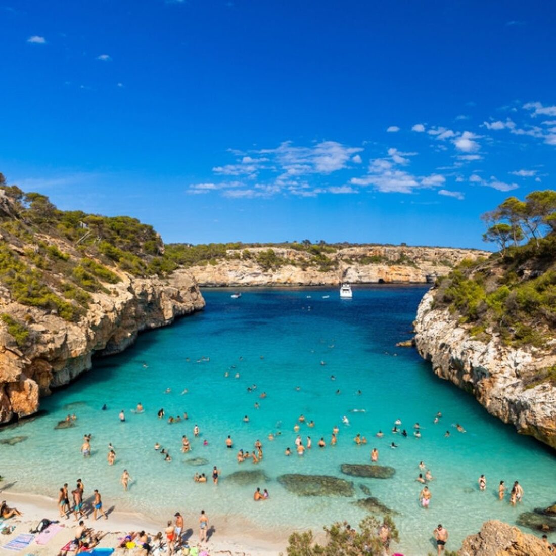 Crystal-clear turquoise cove in Mallorca